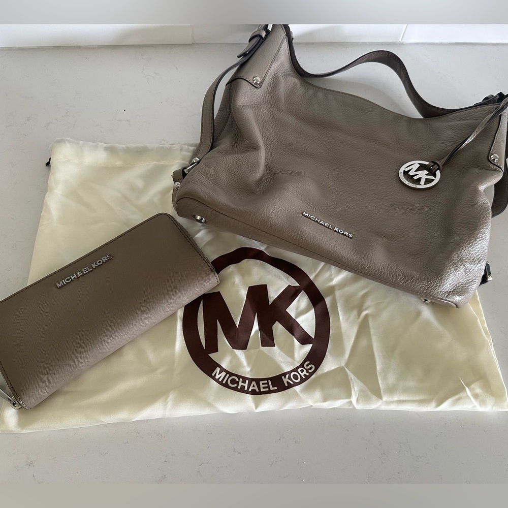 Michael Kors Purse & Wallet Set